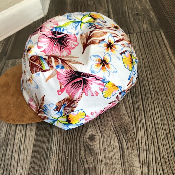 Free press hat 🧢 - Picture 3 of 7